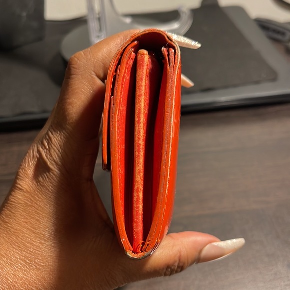 🔥🌝 ❌❌SOLD❌❌VINTAGE EUC LOUIS VUITTON VERNIS SARAH CORAL WALLET - Picture 11 of 12